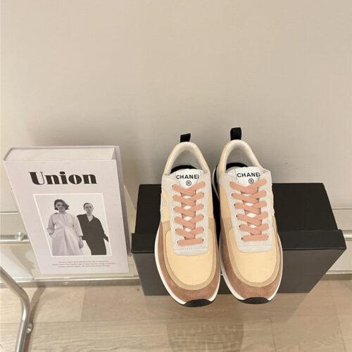 High Quality Luxury Chanel New Color Sneakers Womens alternate view
