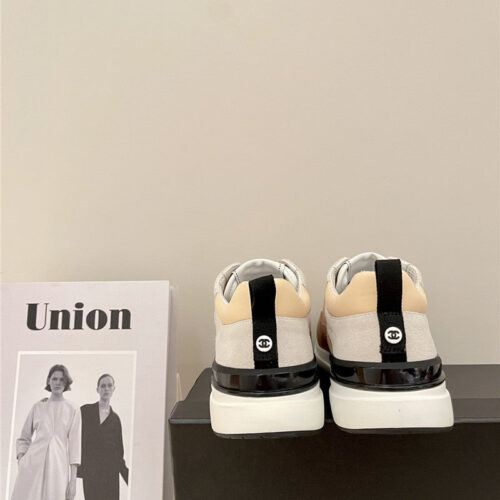 High Quality Luxury Chanel New Color Sneakers Womens product detail