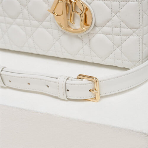 High Quality Luxury Dior Lady D-Joy Bag – Style 25416 product detail