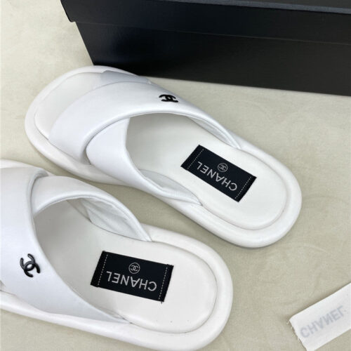 High Quality Luxury Chanel Flat Slippers – Style 15526 product detail