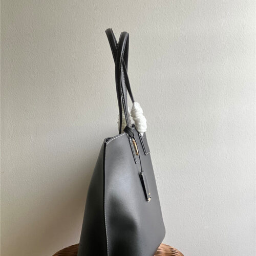 High Quality Luxury Burberry Tote Bag Shopping Bag – Style 42479 product detail