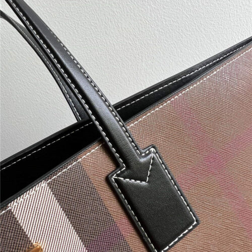 High Quality Luxury Burberry Tote Bag Shopping Bag product detail