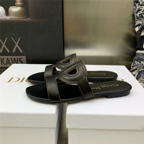 High Quality Luxury Dior Cd Logo Block Heel Cutout Slippers product detail