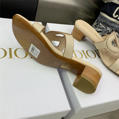 High Quality Luxury Dior Cd Logo Block Heel Cutout Sandals – Style 80902 product detail
