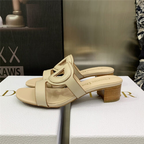 High Quality Luxury Dior Cd Logo Block Heel Cutout Sandals – Style 80902 product detail