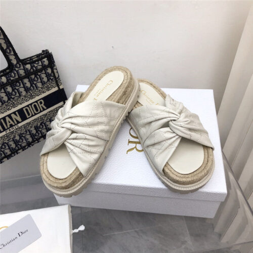 High Quality Luxury Dior Cannage Woven Slippers – Style 27686 product detail