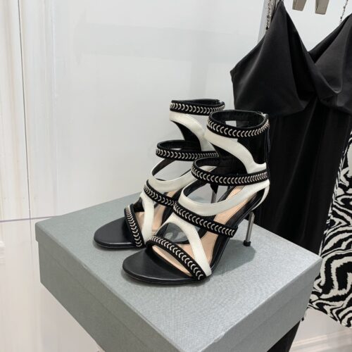 High Quality Luxury Alexander McQueen Metal Embellished Open Toe Sandals product detail
