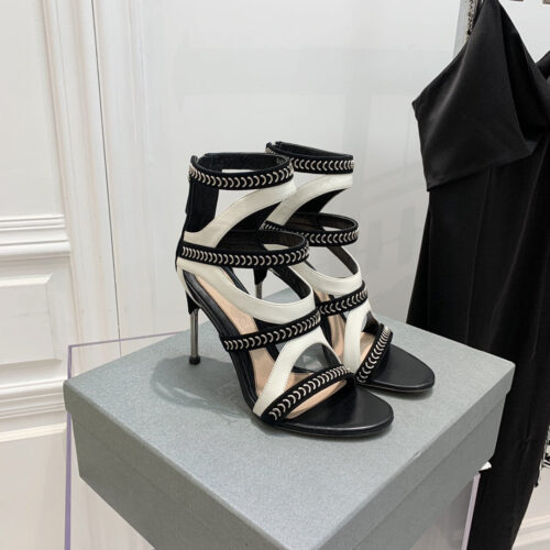 High Quality Luxury Alexander McQueen Metal Embellished Open Toe Sandals