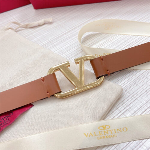 High Quality Luxury Valentino V Buckle Belt product detail