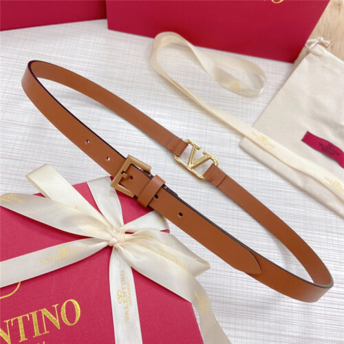 High Quality Luxury Valentino V Buckle Belt product detail