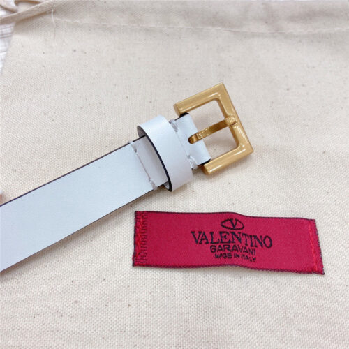 High Quality Luxury Valentino V Buckle Belt – Style 87014 product detail