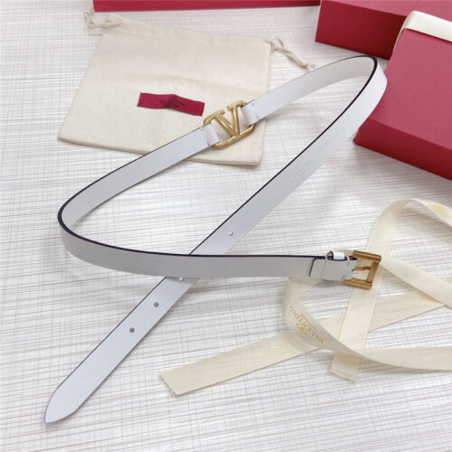 High Quality Luxury Valentino V Buckle Belt – Style 87014 product detail