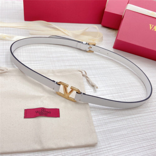 High Quality Luxury Valentino V Buckle Belt – Style 87014 product detail