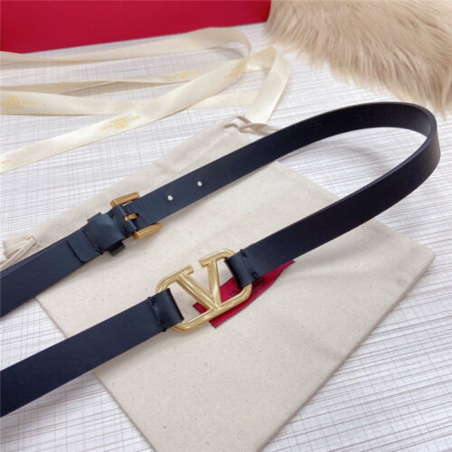 High Quality Luxury Valentino V Buckle Belt – Style 19782 product detail