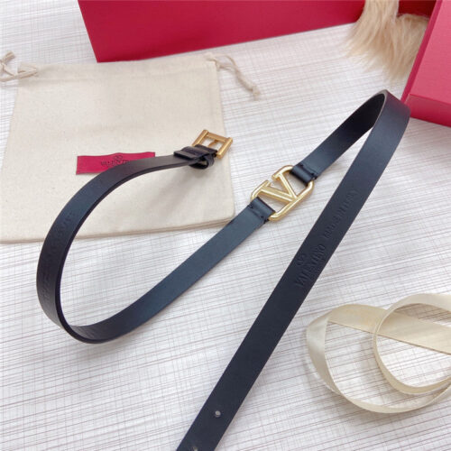 High Quality Luxury Valentino V Buckle Belt – Style 19782 product detail