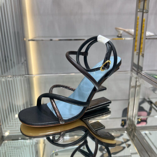High Quality Luxury Fendi First Sandals – Style 62163 product detail