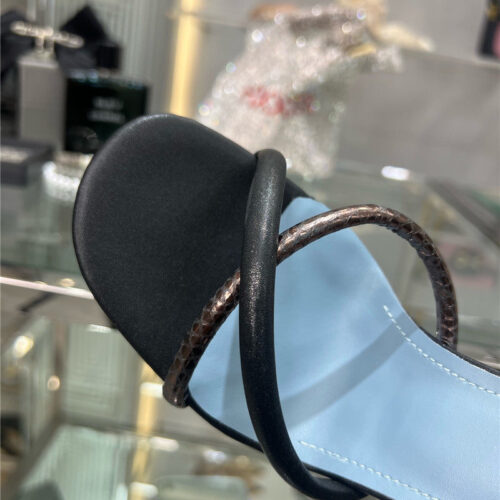High Quality Luxury Fendi First Sandals – Style 62163 product detail