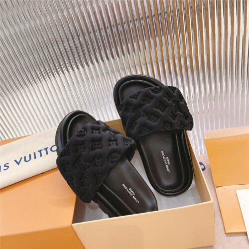 High Quality Luxury Louis Vuitton Slippers Womens – Style 74403 product detail