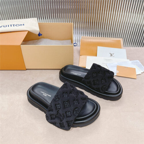 High Quality Luxury Louis Vuitton Slippers Womens – Style 74403
