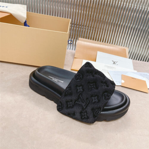 High Quality Luxury Louis Vuitton Slippers Womens – Style 74403 product detail