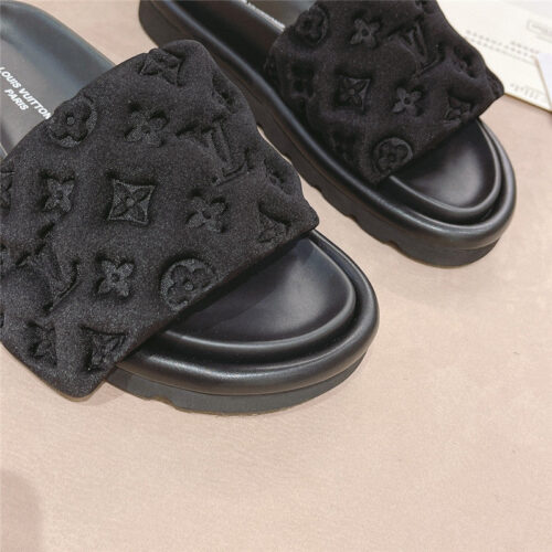 High Quality Luxury Louis Vuitton Slippers Womens – Style 74403 product detail