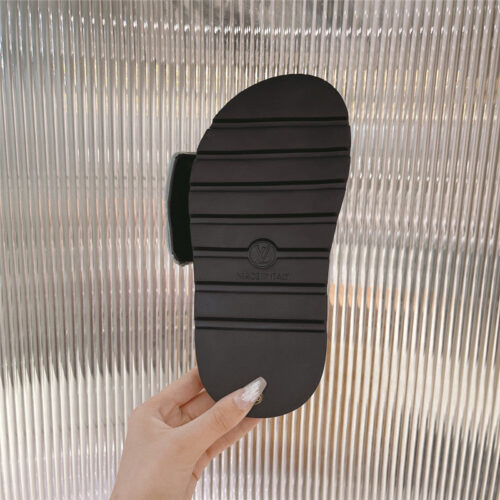 High Quality Luxury Louis Vuitton Slippers Womens – Style 28067 product detail