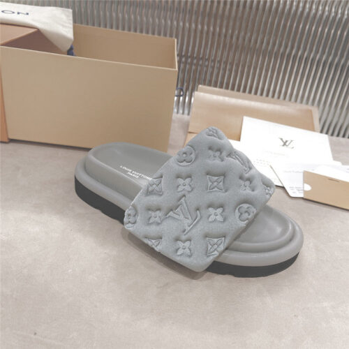 High Quality Luxury Louis Vuitton Slippers Womens – Style 28067 product detail