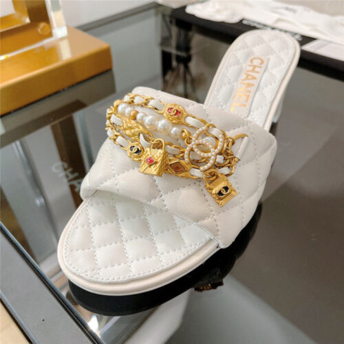 High Quality Luxury Chanel Pendant Pearl Chain High Heel Slippers – Style 08998 product detail
