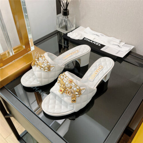 High Quality Luxury Chanel Pendant Pearl Chain High Heel Slippers – Style 08998 alternate view