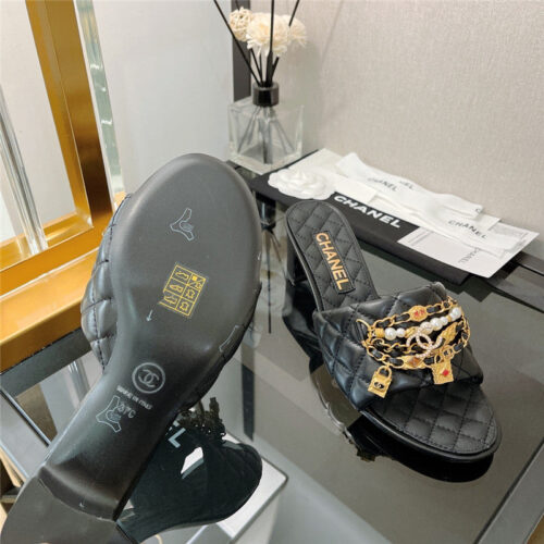 High Quality Luxury Chanel Pendant Pearl Chain High Heel Slippers – Style 72838 product detail