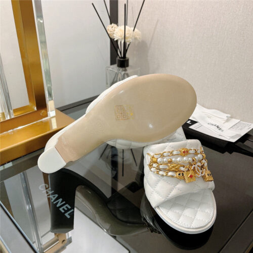 High Quality Luxury Chanel Pendant Pearl Chain High Heel Slippers – Style 46854 product detail