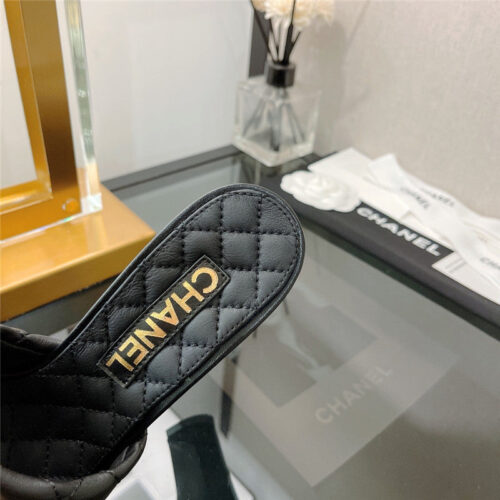 High Quality Luxury Chanel Pendant Pearl Chain High Heel Slippers – Style 15782 product detail