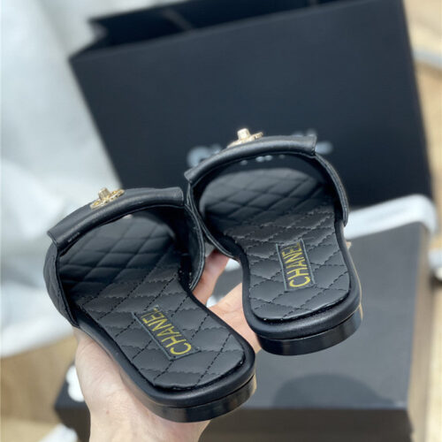 High Quality Luxury Chanel Classic Flat Slippers – Style 40326 product detail