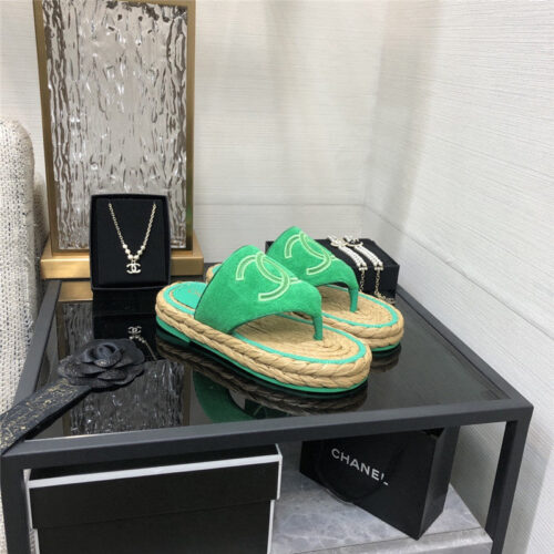 High Quality Luxury Chanel Straw Flip-Flops – Style 85702