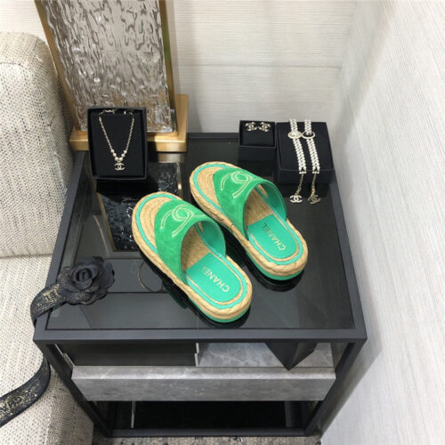 High Quality Luxury Chanel Straw Flip-Flops – Style 85702 product detail