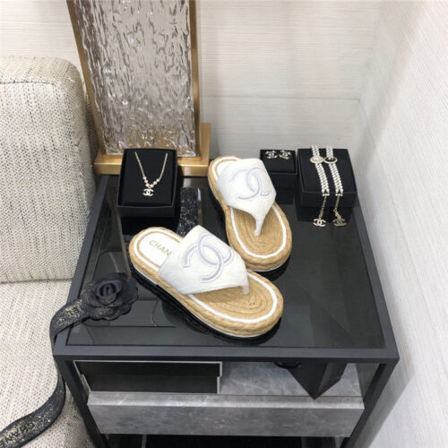 High Quality Luxury Chanel Straw Flip-Flops – Style 25254 product detail