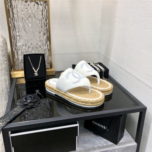 High Quality Luxury Chanel Straw Flip-Flops – Style 25254