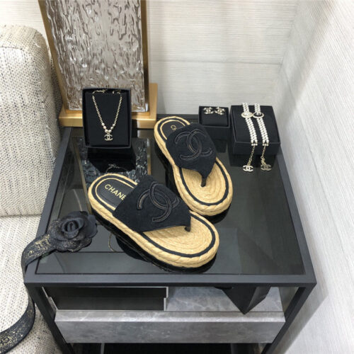 High Quality Luxury Chanel Straw Flip-Flops – Style 26950