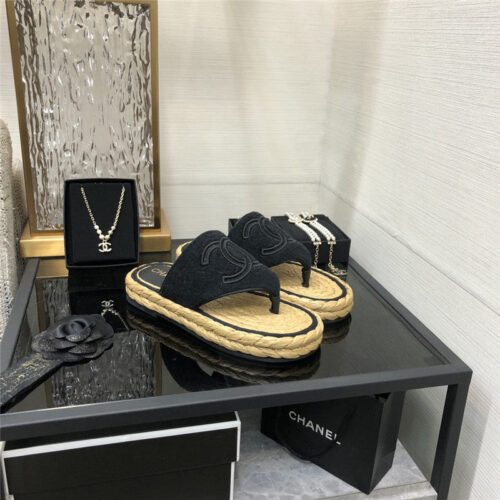 High Quality Luxury Chanel Straw Flip-Flops – Style 26950 product detail