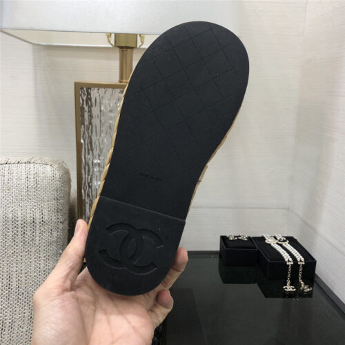 High Quality Luxury Chanel Straw Flip-Flops – Style 26950 product detail
