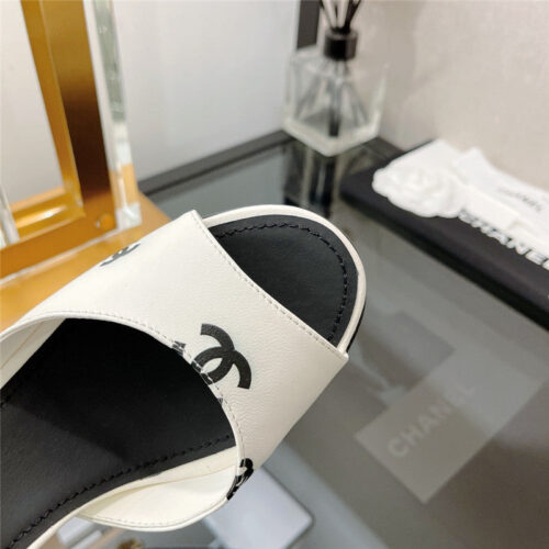 High Quality Luxury Chanel Chunky Heel Sandals – Style 88006 product detail