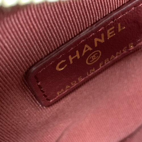 High Quality Luxury Chanel Diamond Heart-Shaped Chain Bag – Style 47565 product detail