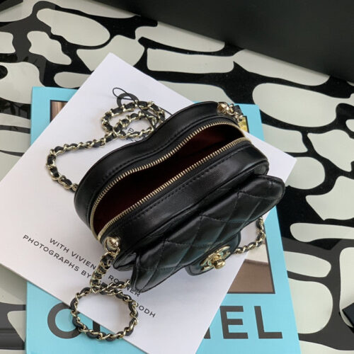 High Quality Luxury Chanel Diamond Heart-Shaped Chain Bag – Style 47565 product detail