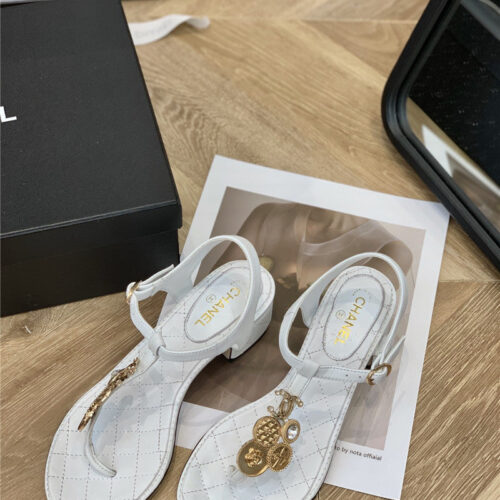 High Quality Luxury Chanel Flip Flop Sandals – Style 71430 alternate view