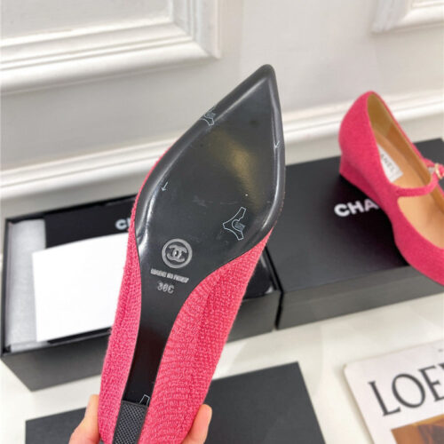 High Quality Luxury Chanel Wedge Sandals – Style 38502 product detail