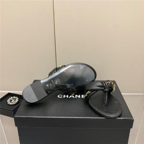 High Quality Luxury Chanel Chain Flat Sandals – Style 33318 product detail