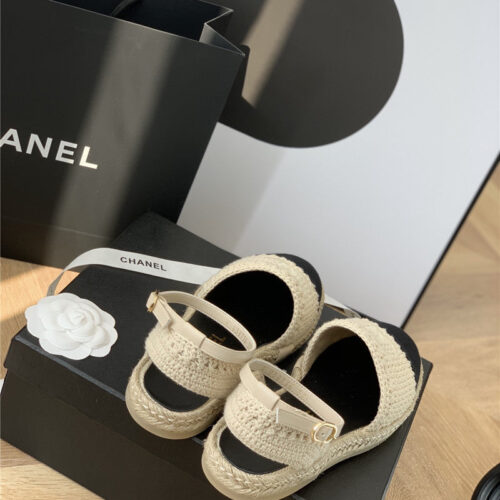 High Quality Luxury Chanel Hand Woven Sandals – Style 52102 product detail