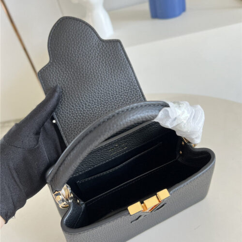 High Quality Luxury Louis Vuitton Capucines Mini Bag Black product detail