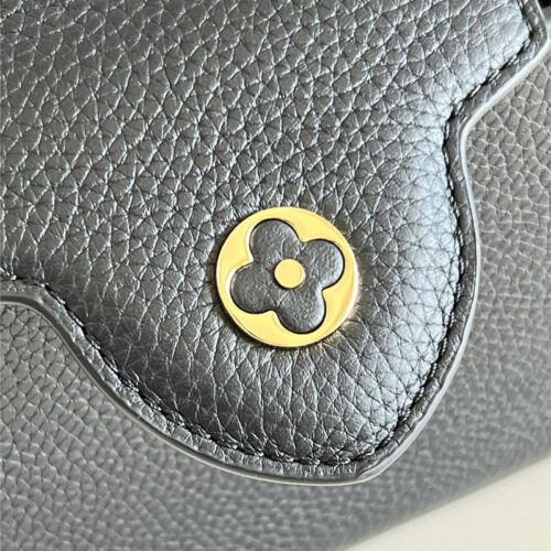 High Quality Luxury Louis Vuitton Capucines Mini Bag Black product detail