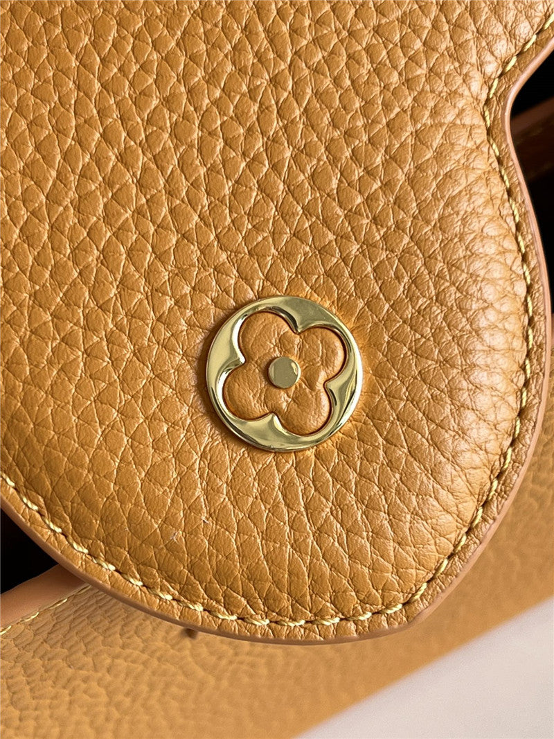High Quality Luxury Louis Vuitton Capucines Small Bag Black product detail